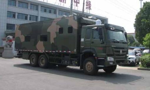 宿營(yíng)車(chē)（32人）