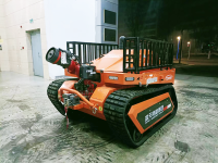 消防滅火機(jī)器人 （第3代，油動(dòng)液壓，帶水帶框）